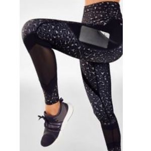 Fabletics Ultracool Shine Leggings